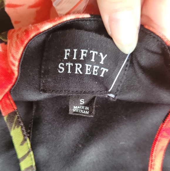 Halter Top Floral Rose Dress 🌹 - Picture 8 of 11